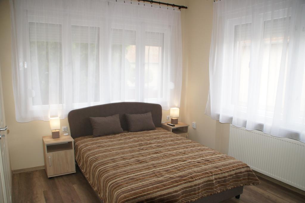 久洛Fonix Apartman公寓 外观 照片